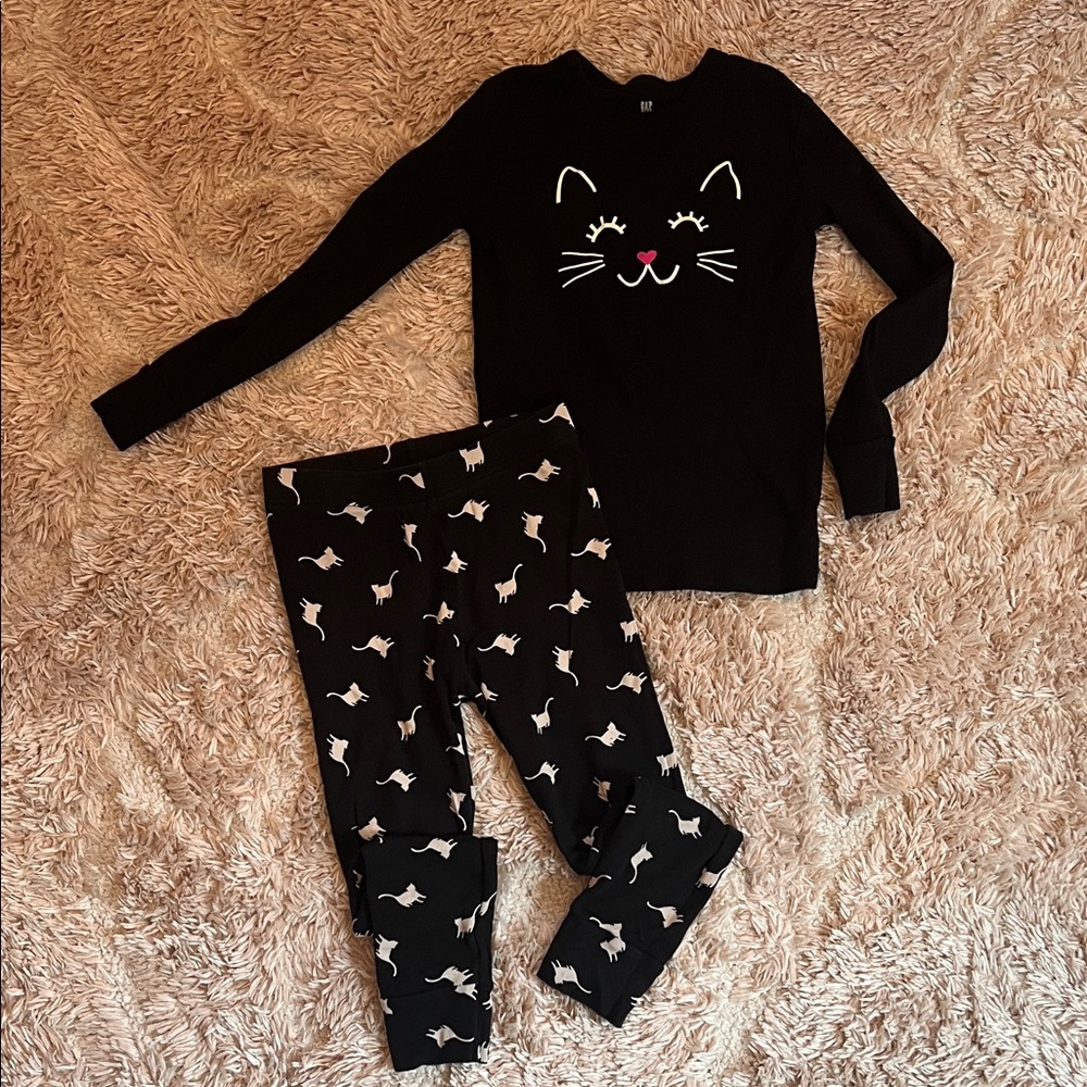 GAP kids Black Cat Pajamas Set